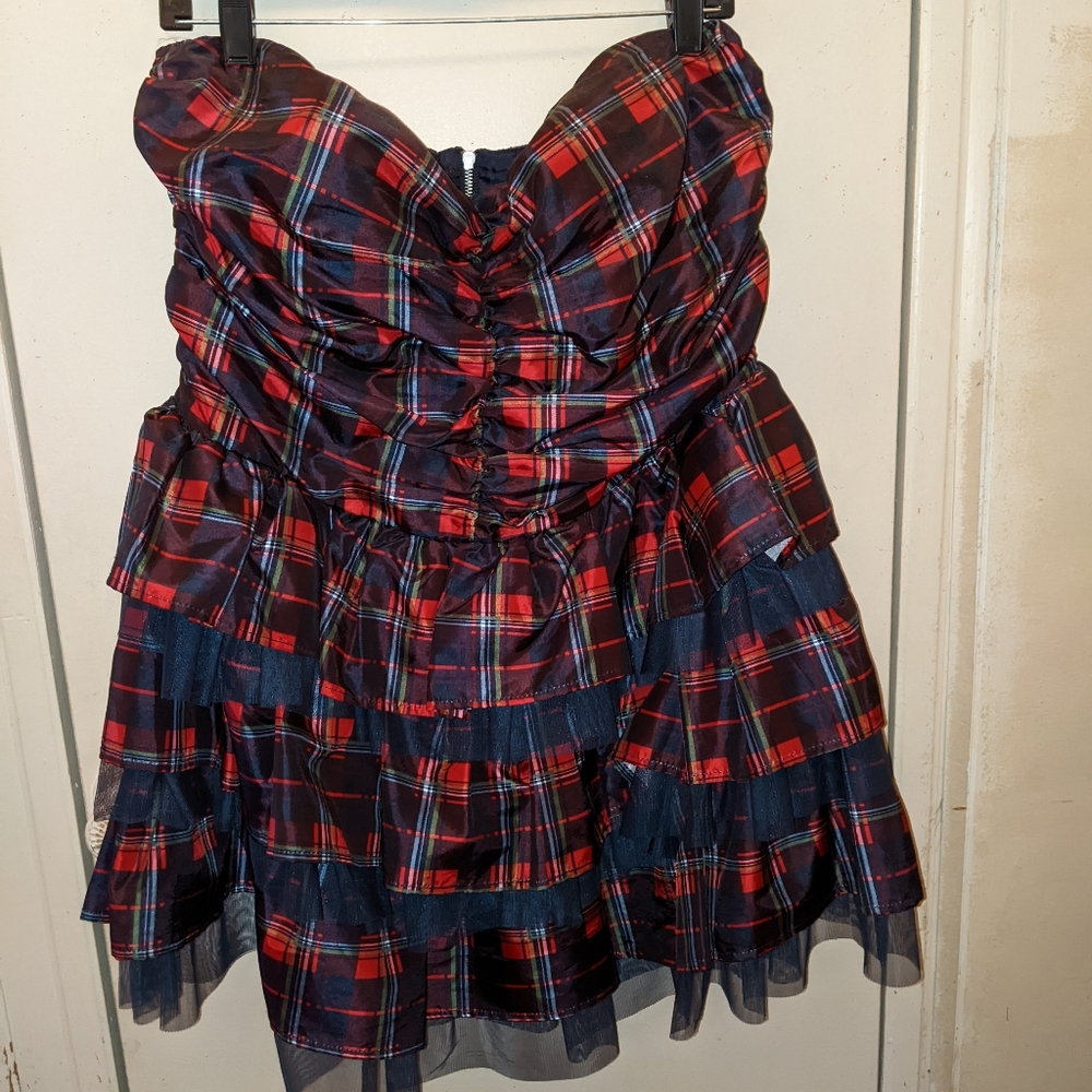PLAID TIERED DRESS/TOP